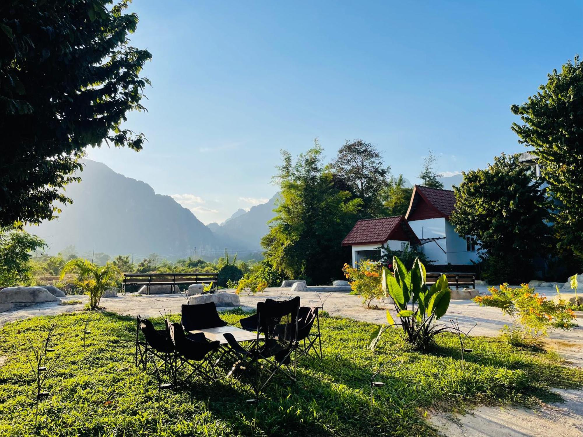 Jungle Paradise Vangvieng - Bungalows Vang Vieng Exterior photo