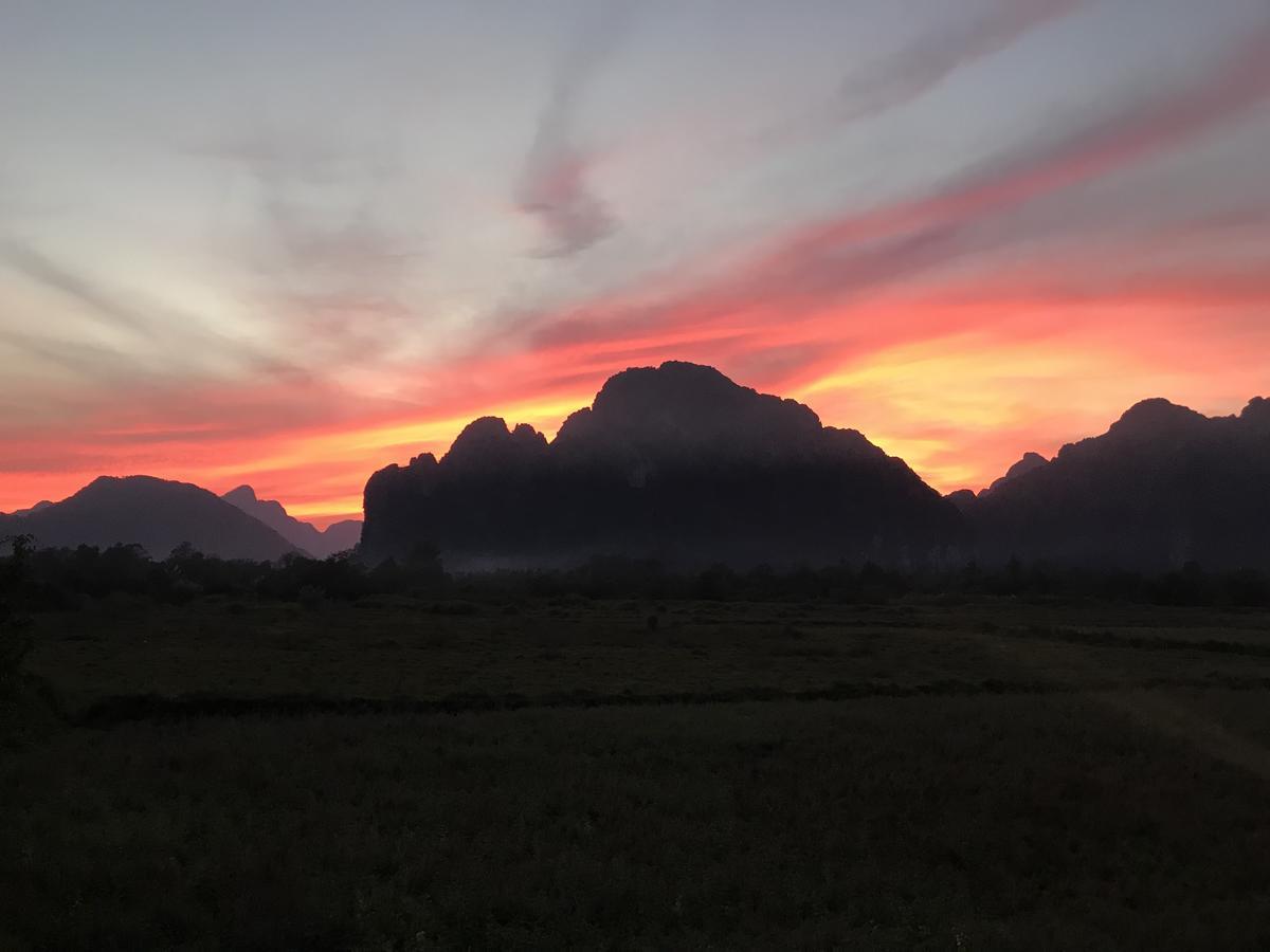 Jungle Paradise Vangvieng - Bungalows Vang Vieng Exterior photo